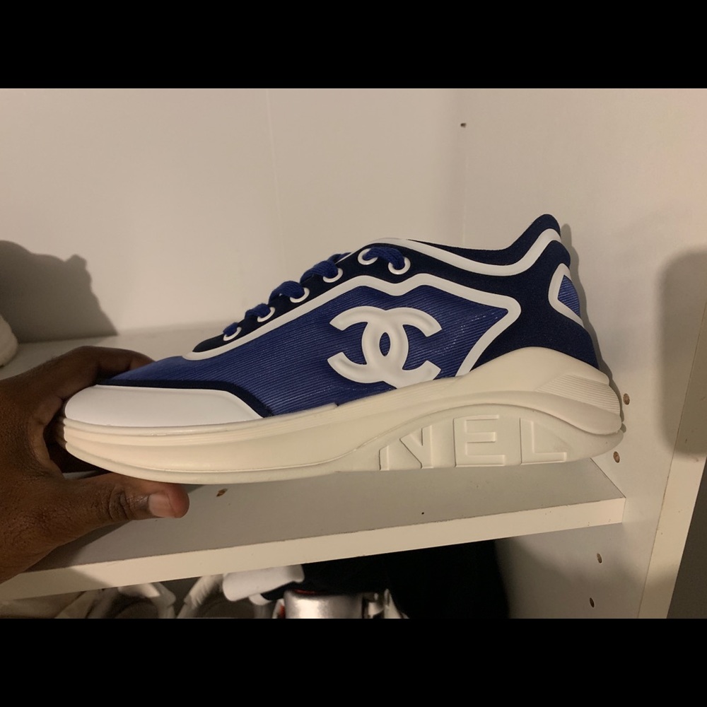 Meet your Posher, Davon